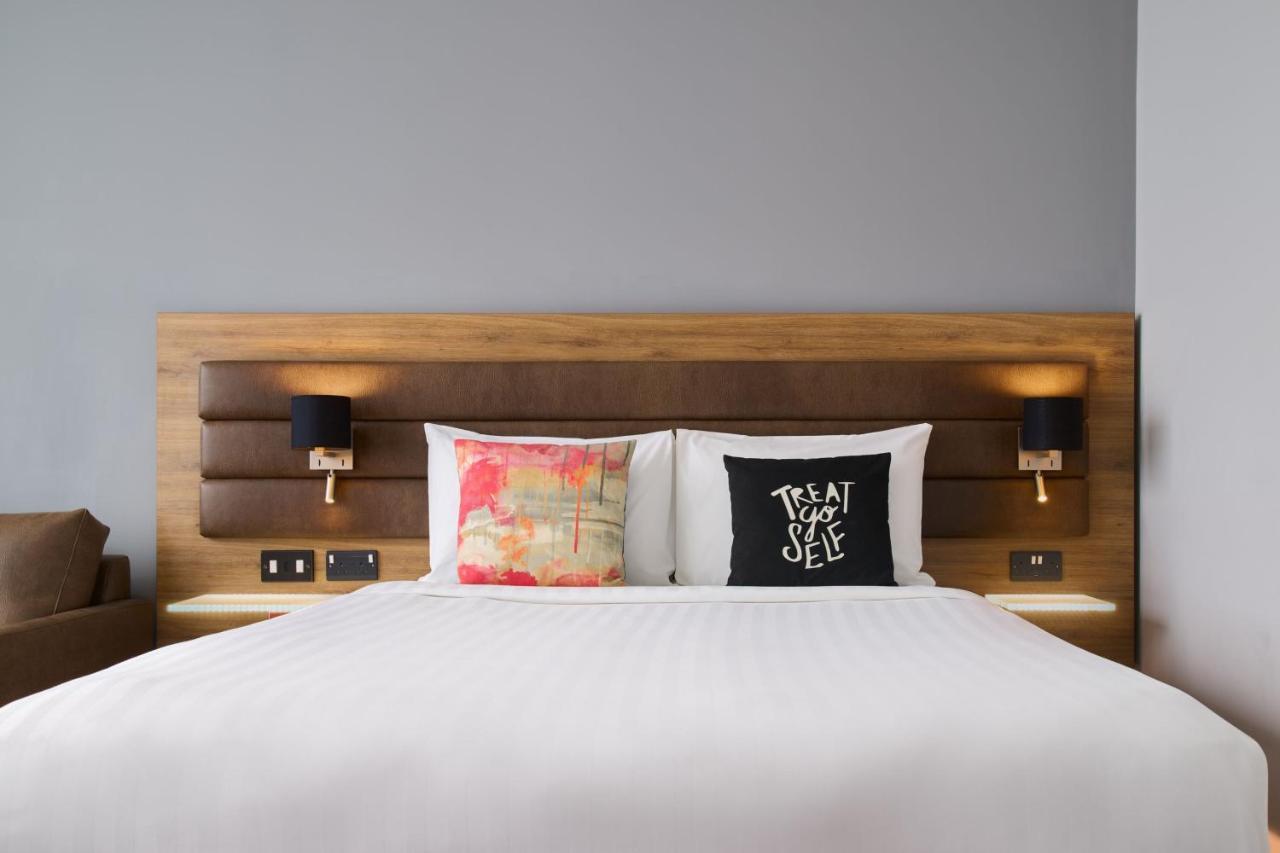 Moxy Dublin City Екстериор снимка