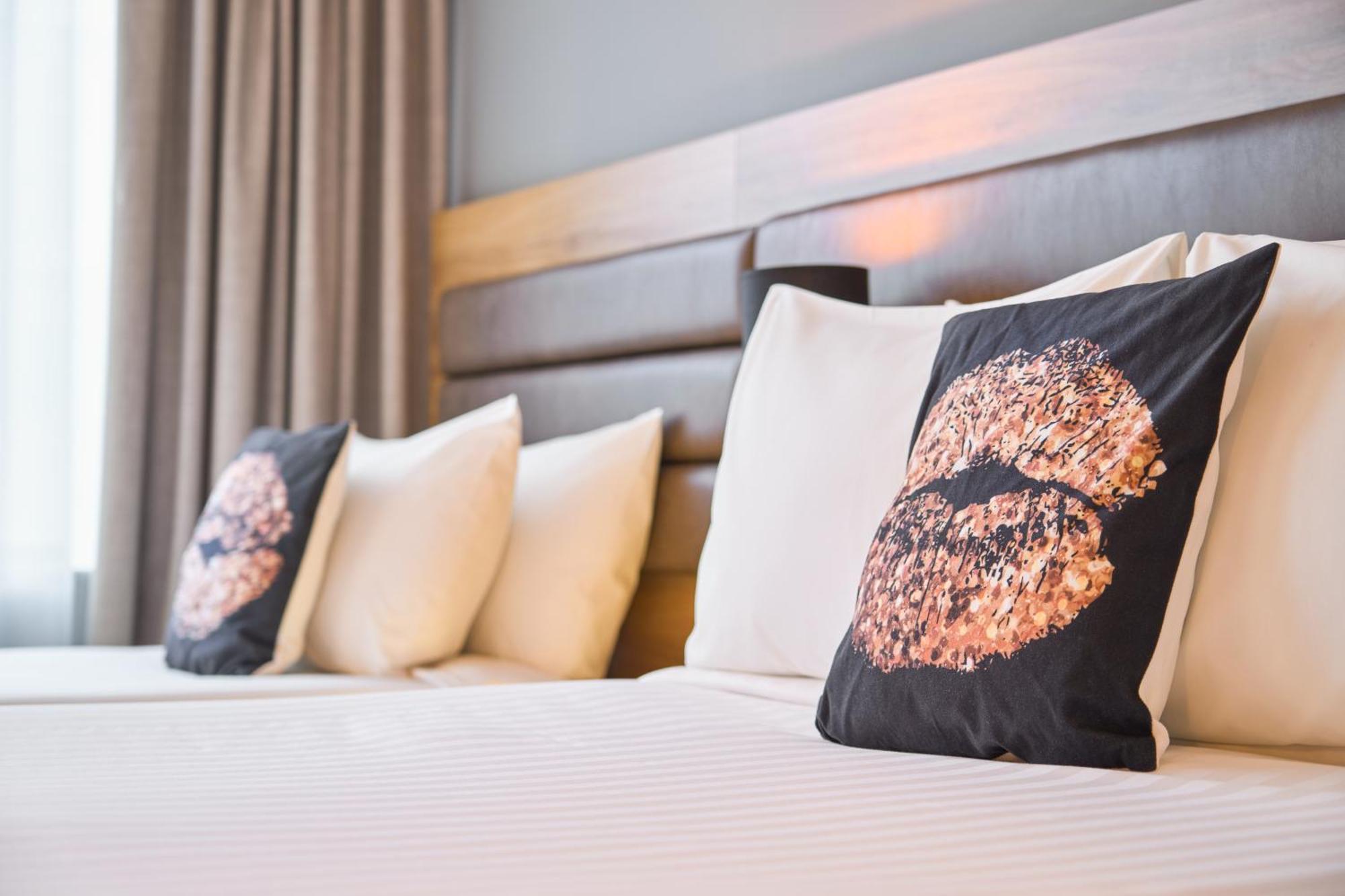 Moxy Dublin City Екстериор снимка
