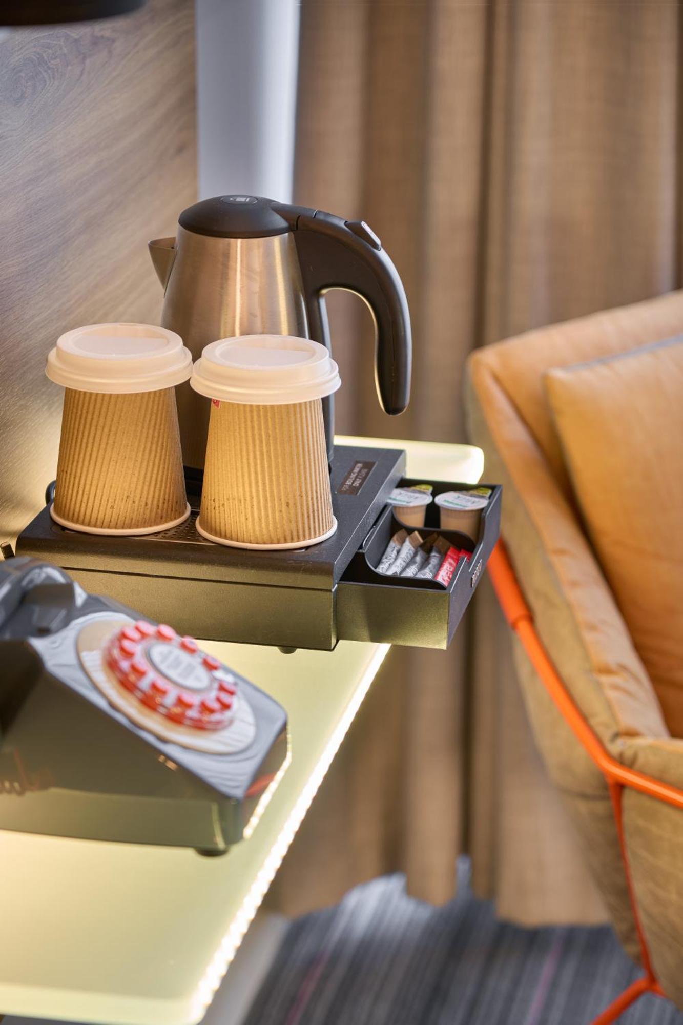 Moxy Dublin City Екстериор снимка