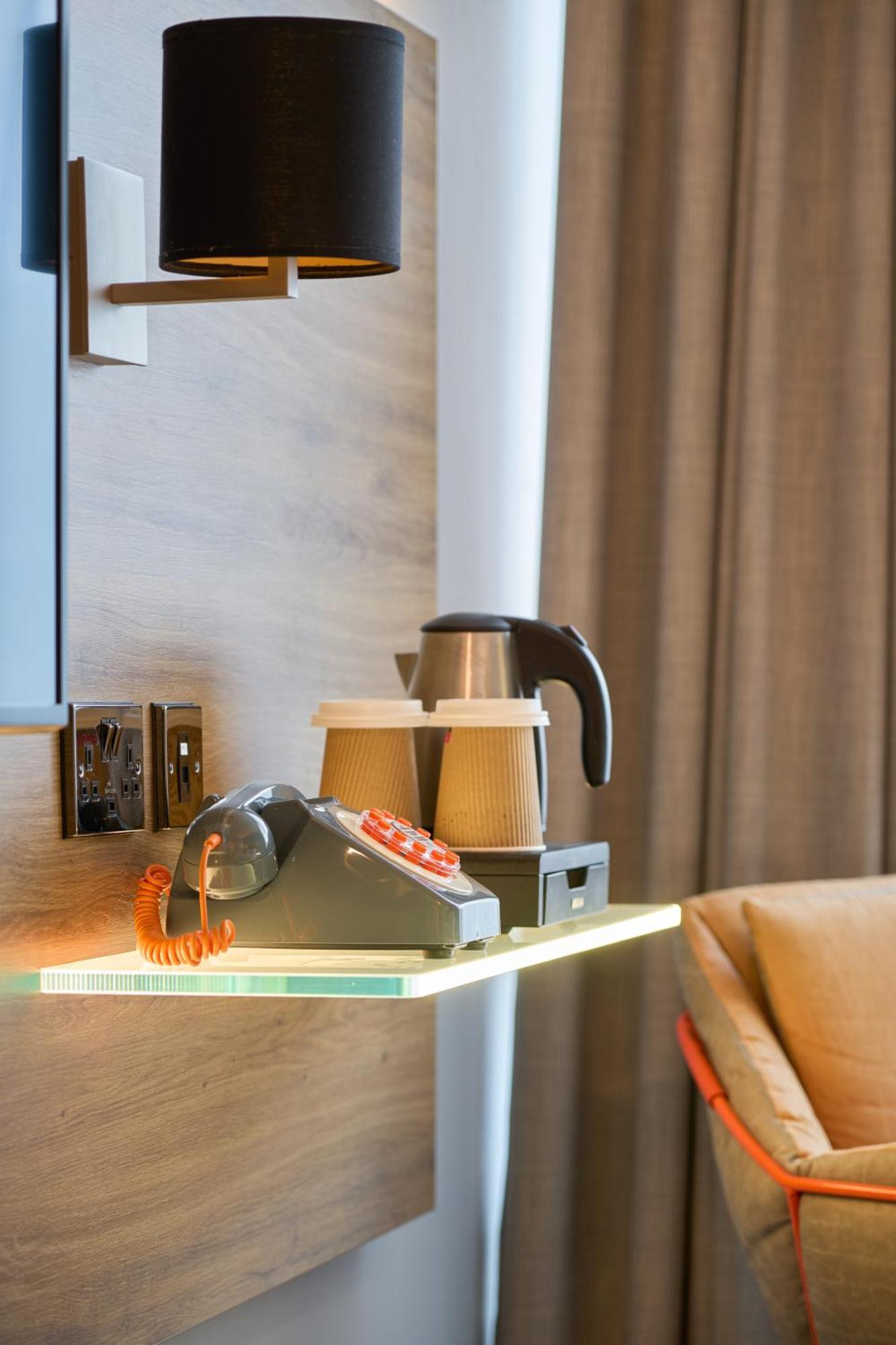 Moxy Dublin City Екстериор снимка