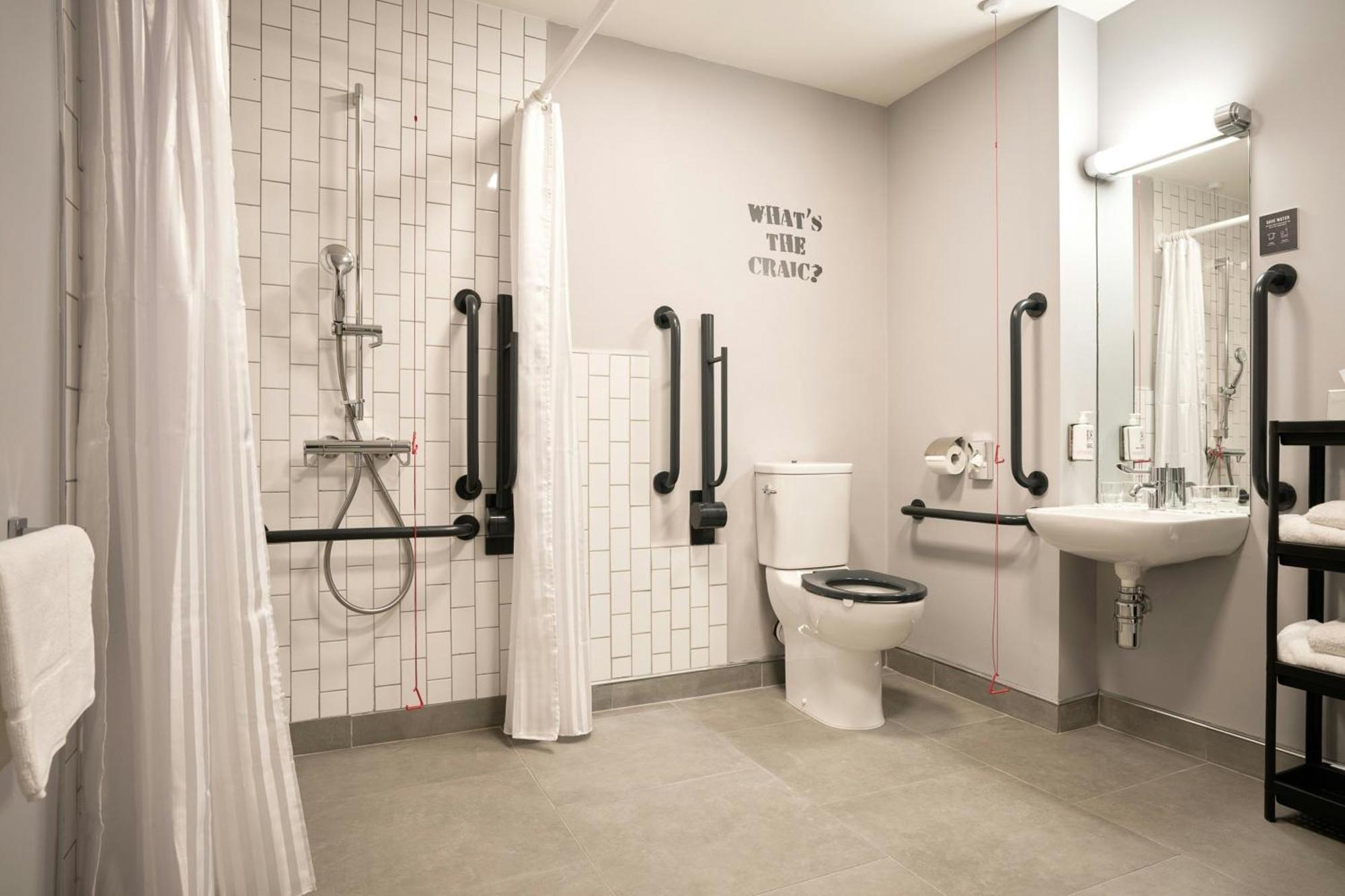 Moxy Dublin City Екстериор снимка