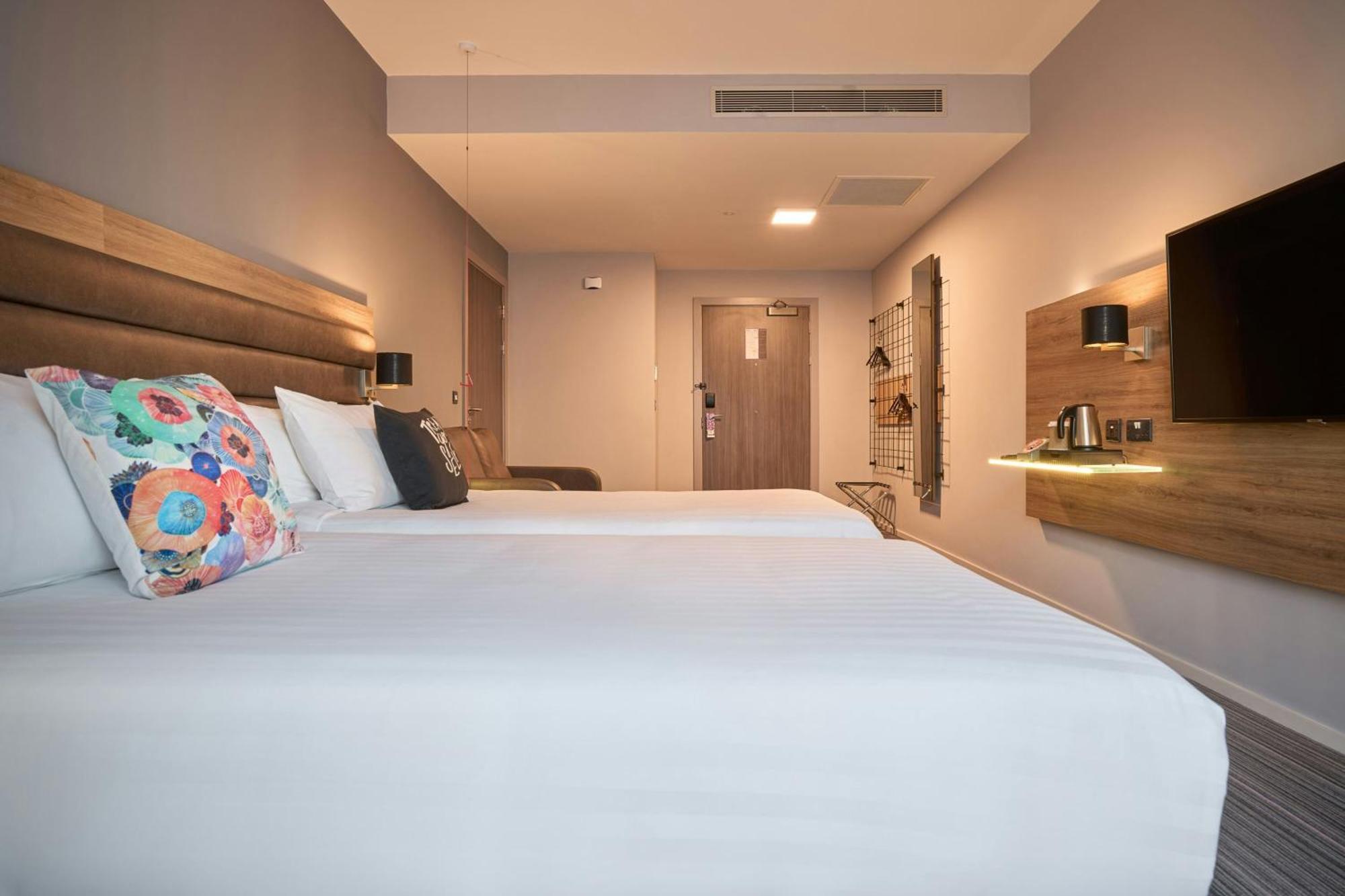 Moxy Dublin City Екстериор снимка
