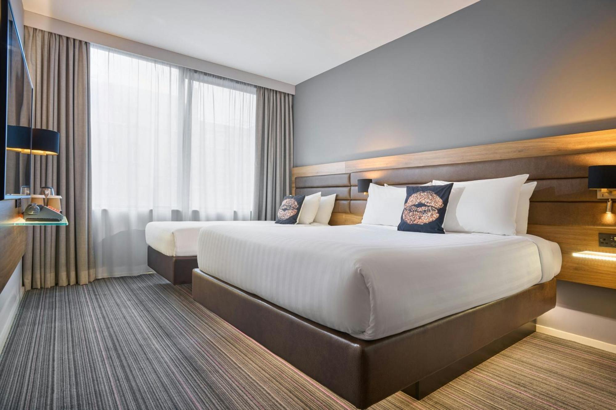Moxy Dublin City Екстериор снимка