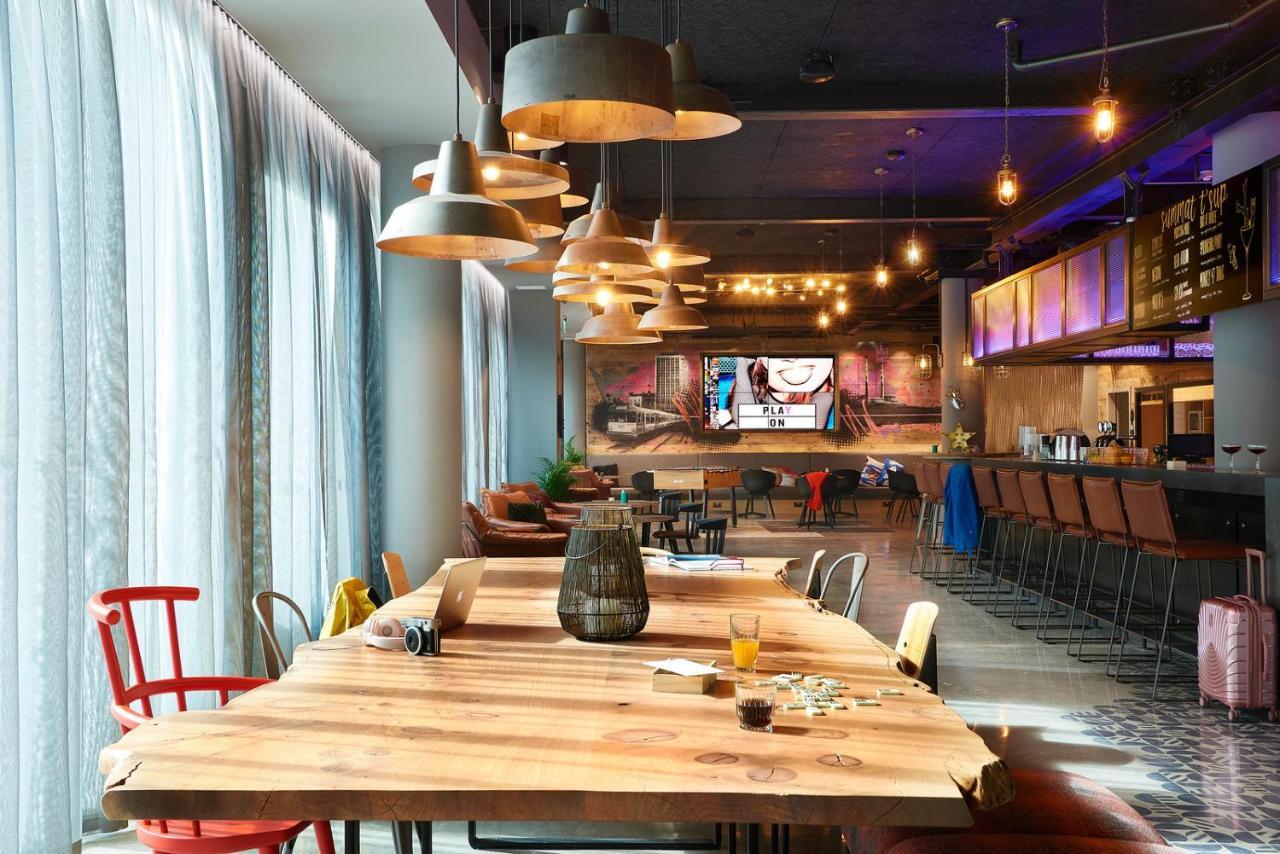 Moxy Dublin City Екстериор снимка